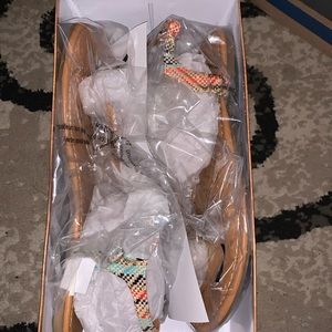 NWT cute bangle sandals